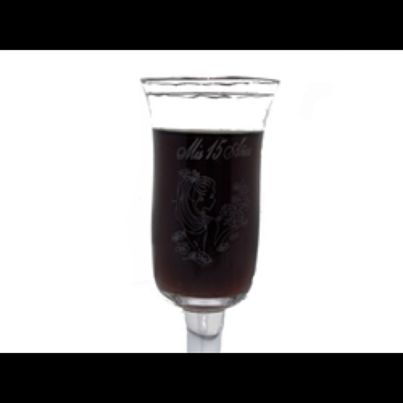 Spiral "Mis Quince Años" Glass Cup Set of 2. - Picture 9 of 10